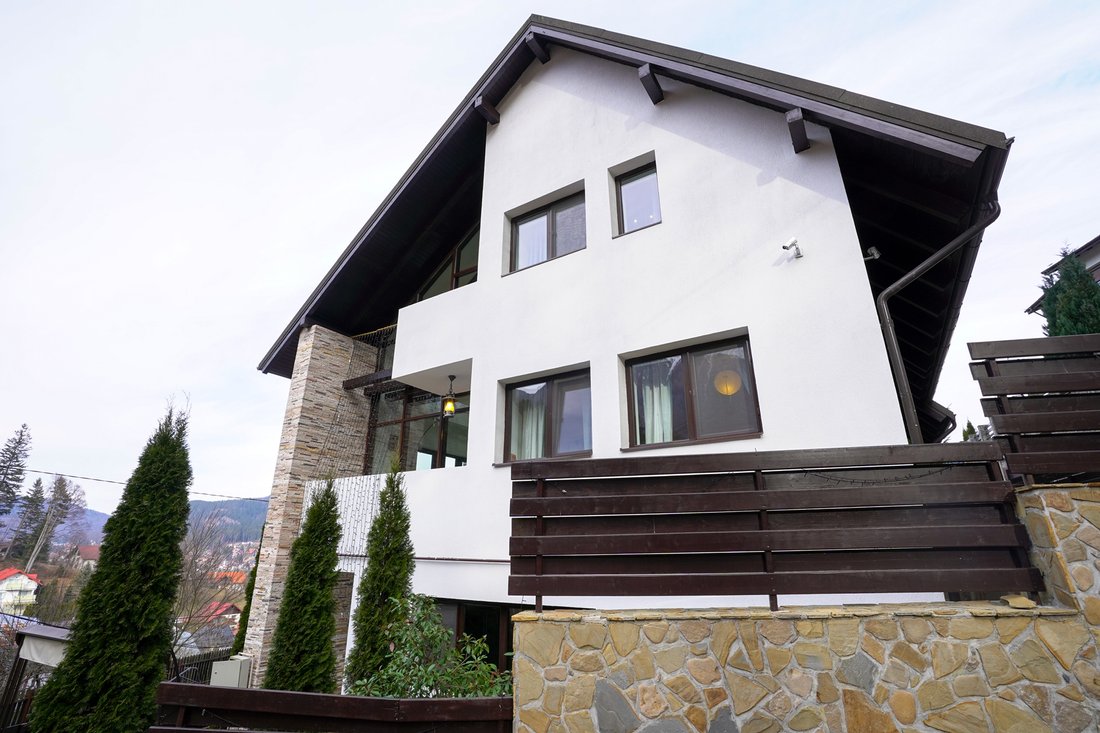 House in Bușteni, Prahova, Romania 1 - 13879537