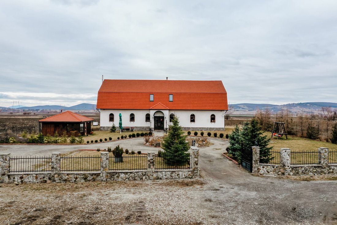 Coșeni, Covasna County, Romania 3 - 13882212