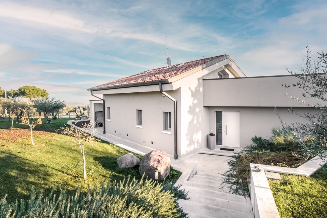Villa in Sommacampagna, Veneto, Italy 3 - 13882237