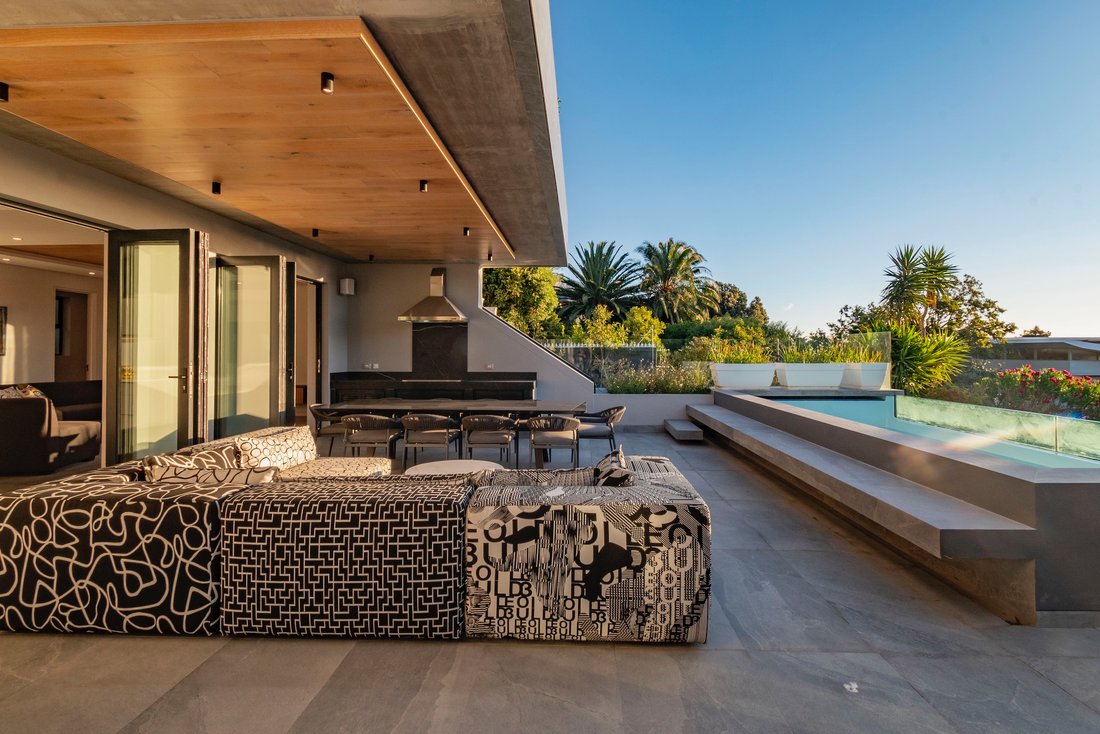 House in Cape Town, Western Cape, South Africa 2 - 13882256