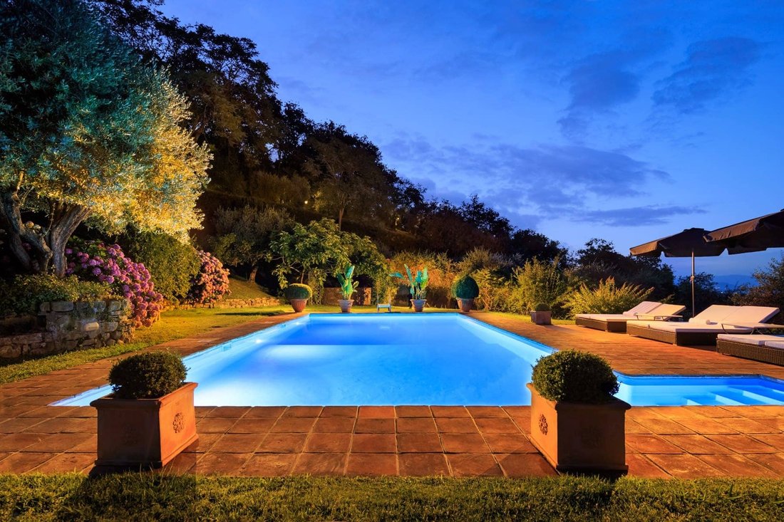 Villa in Center, Florence, Tuscany 2 - 13882940
