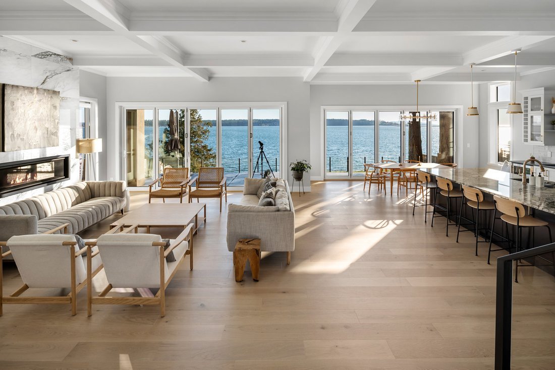 Stunning Waterfront Home In Saanichton, British Columbia, Canada For