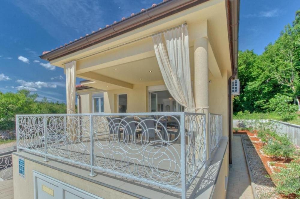 Villa in Omisalj, Primorje-Gorski Kotar County, Croatia 5 - 13882610