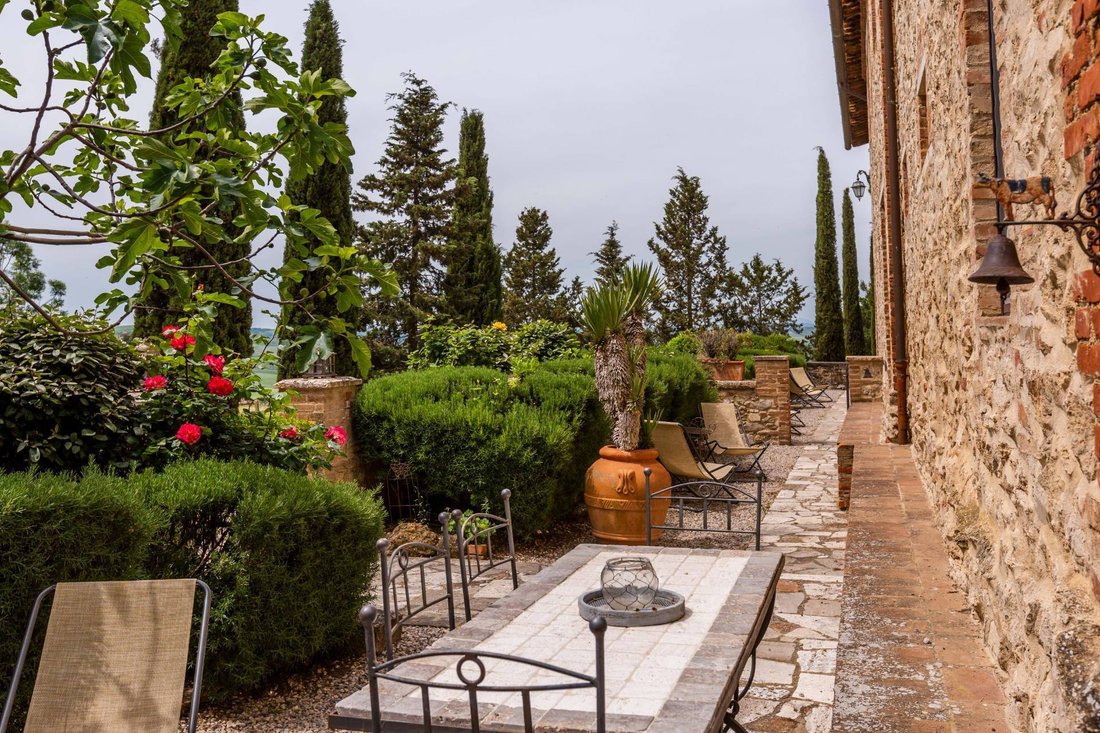 Villa in Asciano, Tuscany, Italy 5 - 13885405