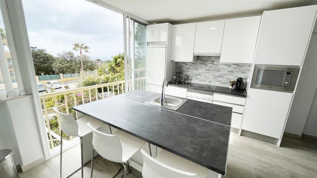 Apartment Apartamento For Rent In Calahonda, In Calahonda, Andalusia