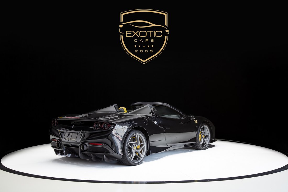 Cabriolet in Dubai, Dubai, United Arab Emirates 4 - 13887289