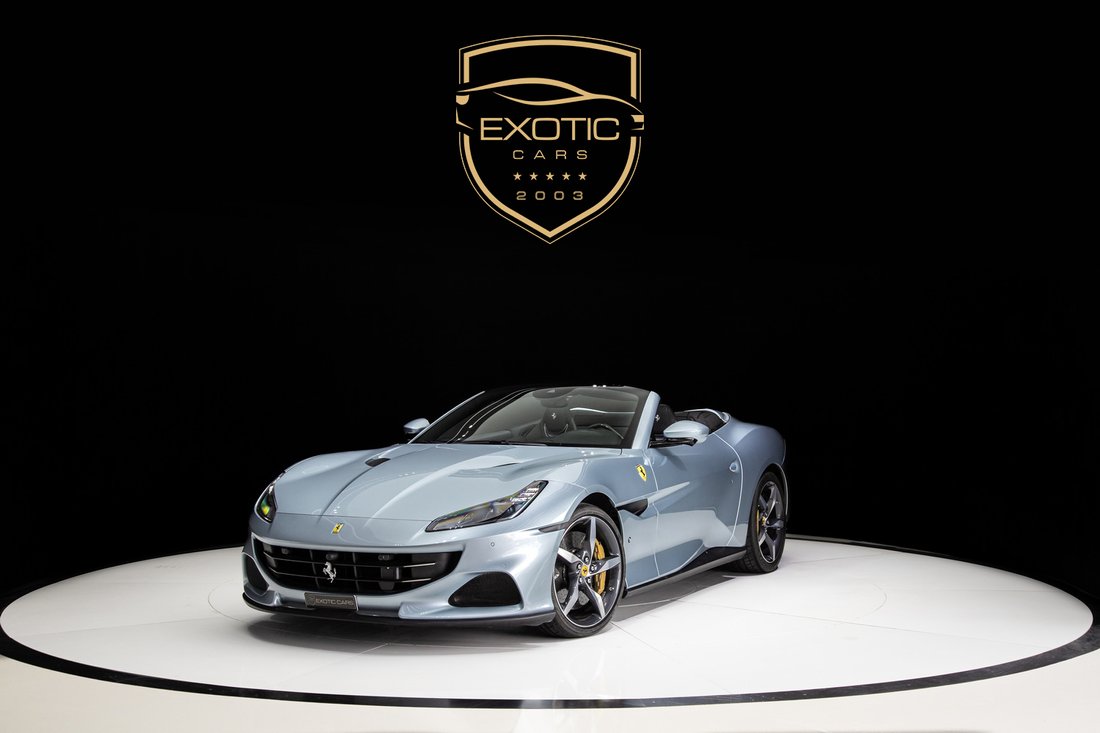 Cabriolet in Dubai, Dubai, United Arab Emirates 1 - 13887314