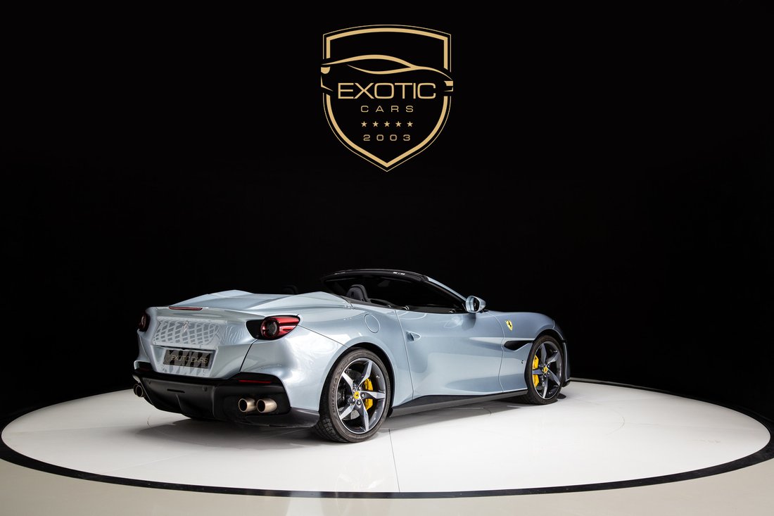 Cabriolet in Dubai, Dubai, United Arab Emirates 4 - 13887314
