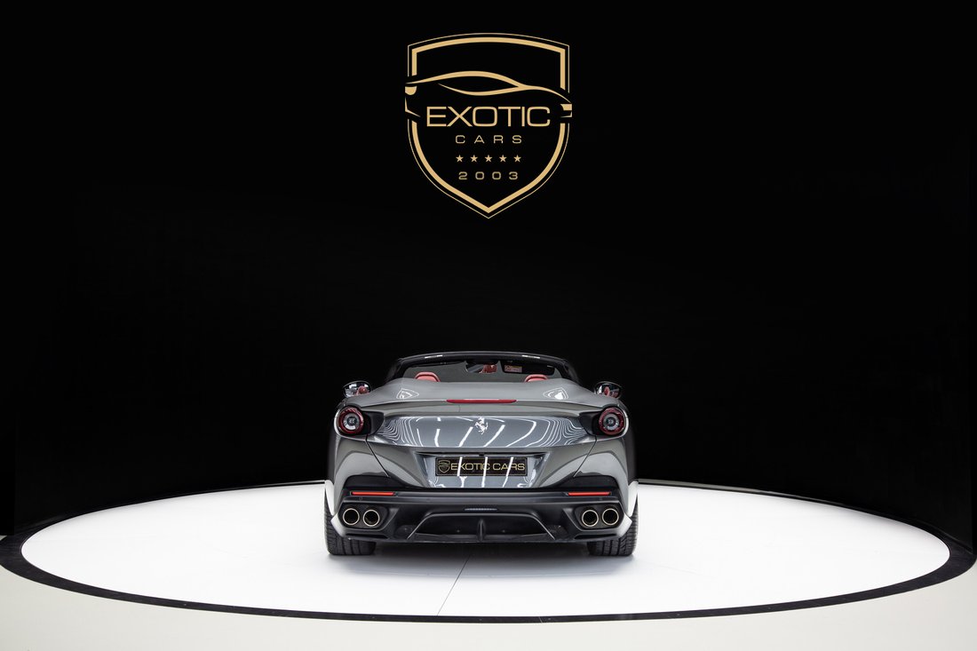 Cabriolet in Dubai, Dubai, United Arab Emirates 5 - 13887315