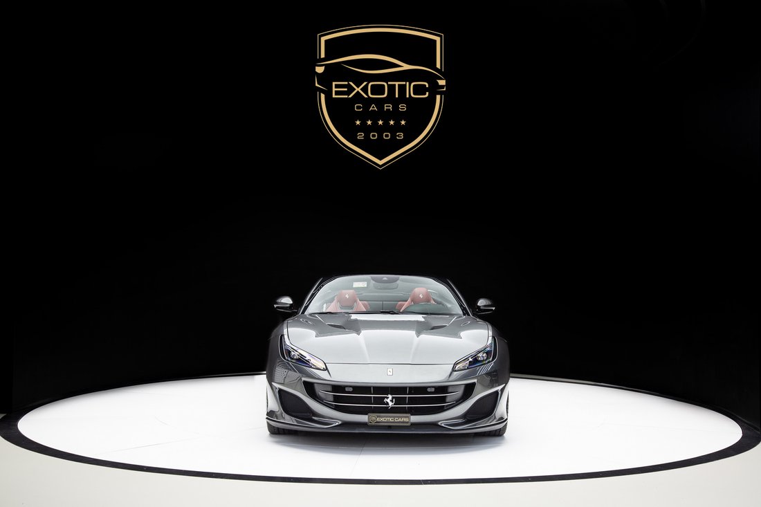 Cabriolet in Dubai, Dubai, United Arab Emirates 2 - 13887315