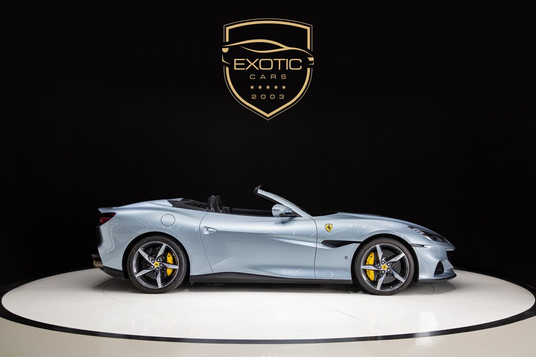 Cabriolet in Dubai, Dubai, United Arab Emirates 3 - 13887314