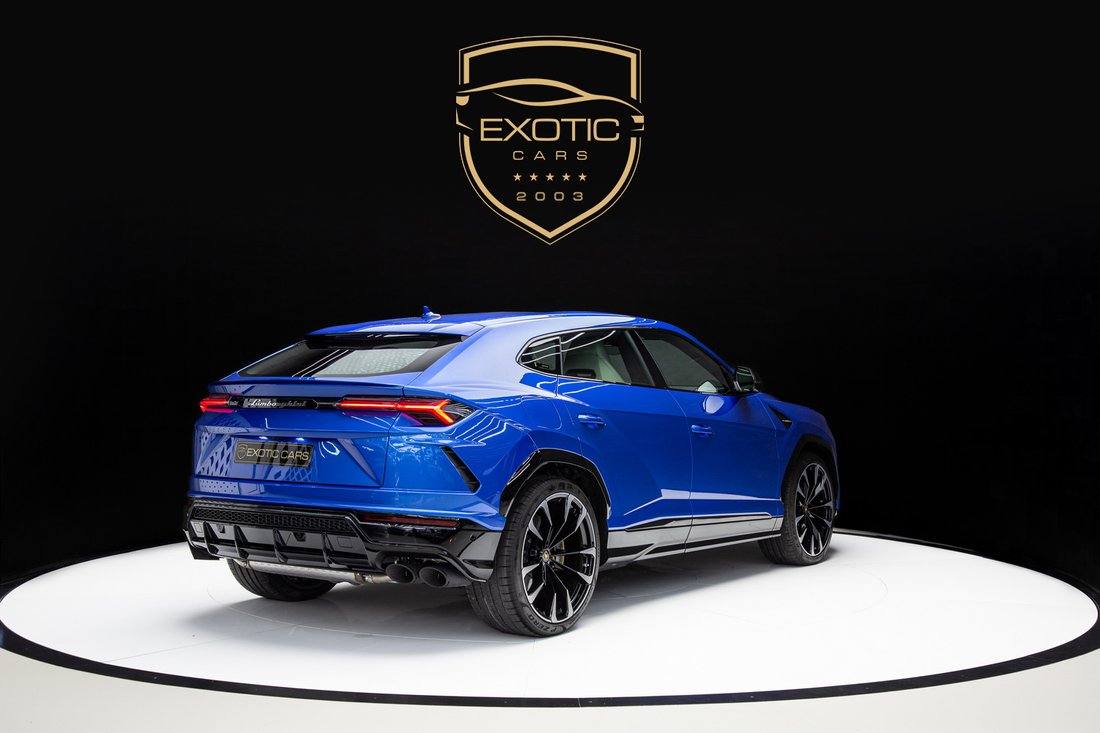 Suv in Dubai, Dubai, United Arab Emirates 4 - 13887352