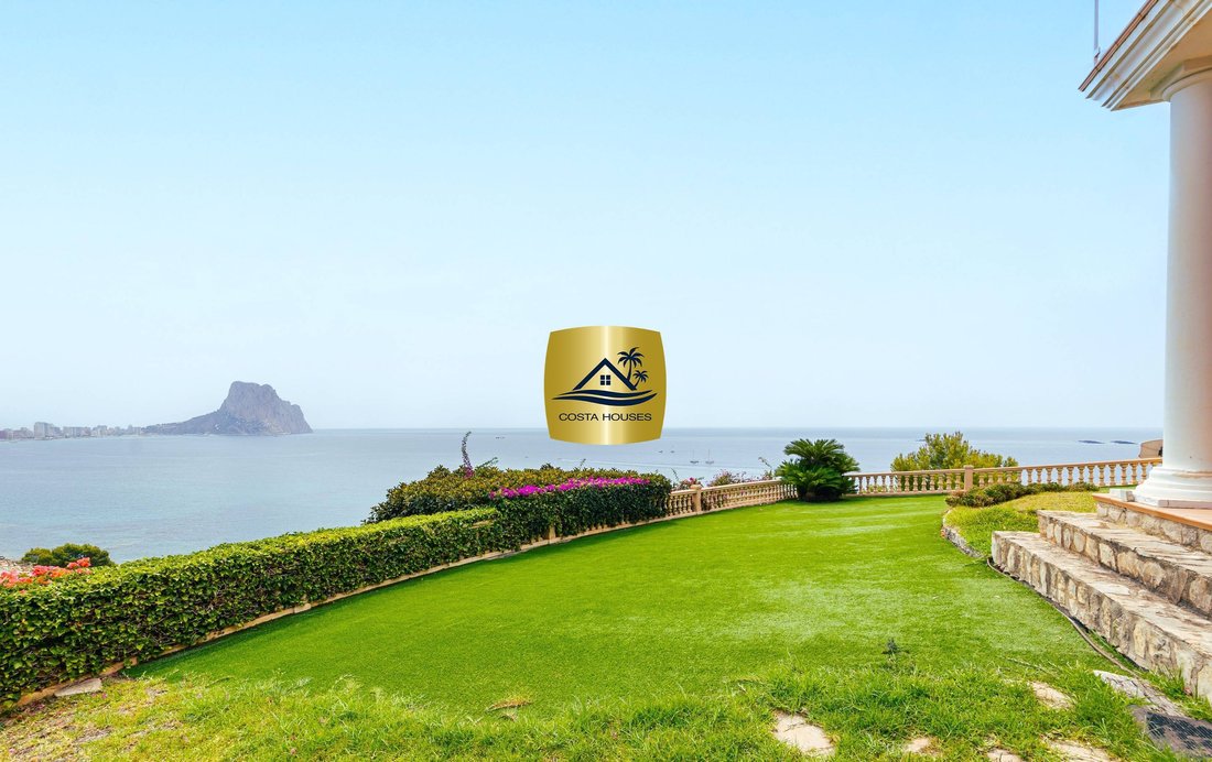 Villa in Calp / Calpe, Valencian Community, Spain 1 - 13890432