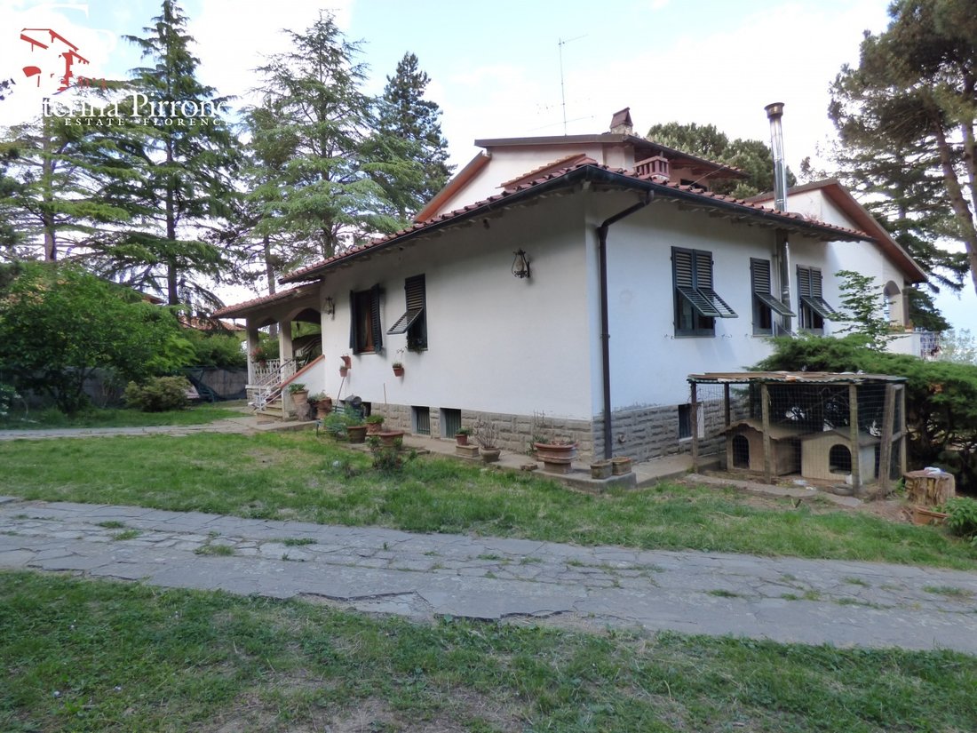 Villa in Rignano sull'Arno, Tuscany, Italy 1 - 13890339