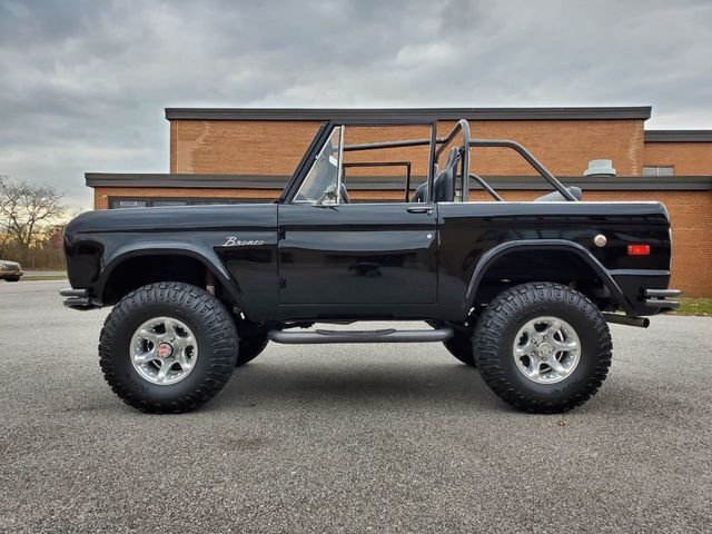 Ford Bronco in Calverton, NY, United States 2 - 13890736