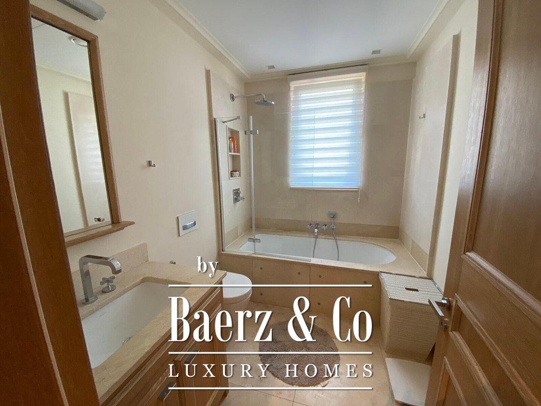 Apartment in Tivat, Tivat Municipality, Montenegro 4 - 12783808