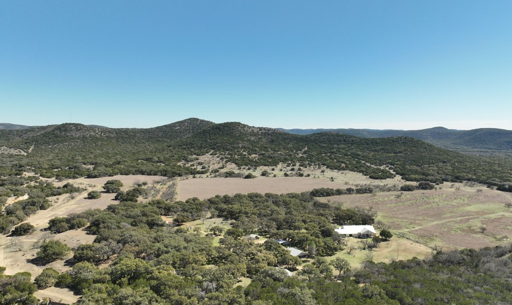 543+/ Acres Pailing Creek Ranch, Uvalde County In Concan, Texas, United