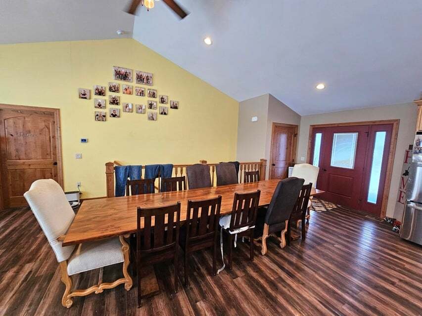 4 Bedrooms Single Family Detached In Volga, South Dakota, United States