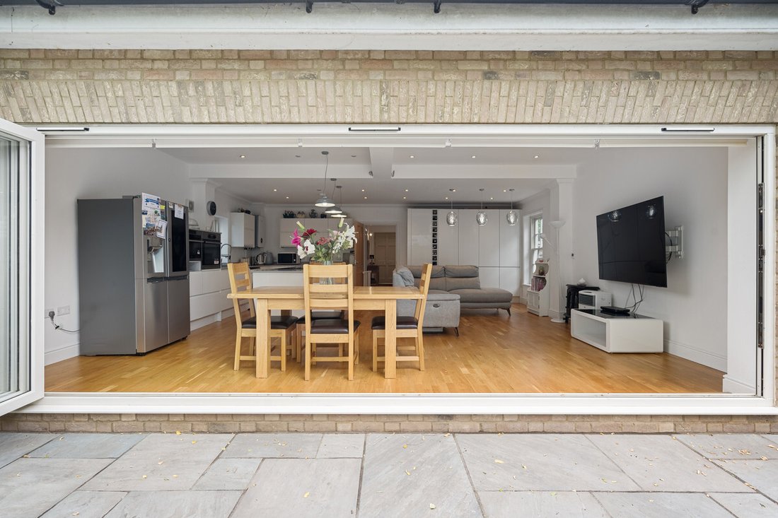House in Faversham, England 5 - 13898009