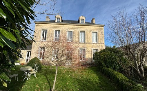 House in La Verte Vallée, Caen, France 1