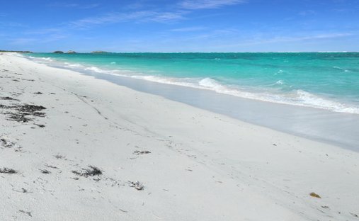 Land in Turks and Caicos Islands 1