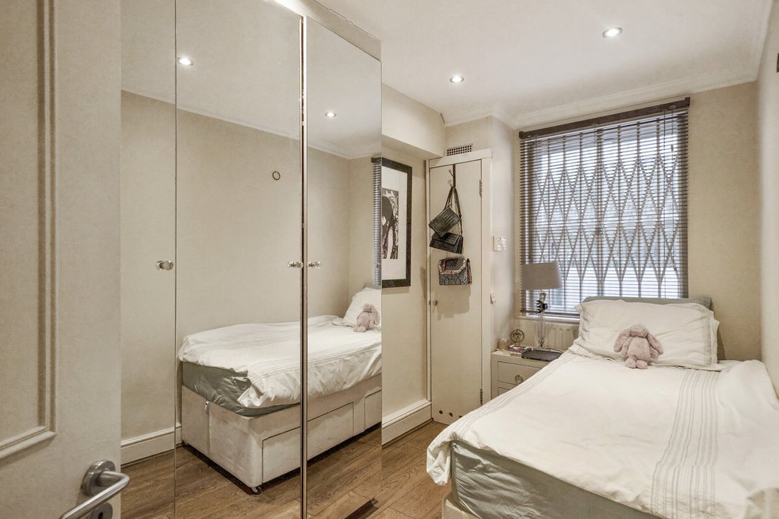 Apartment in Little Venice, Westminster, England 5 - 13898015