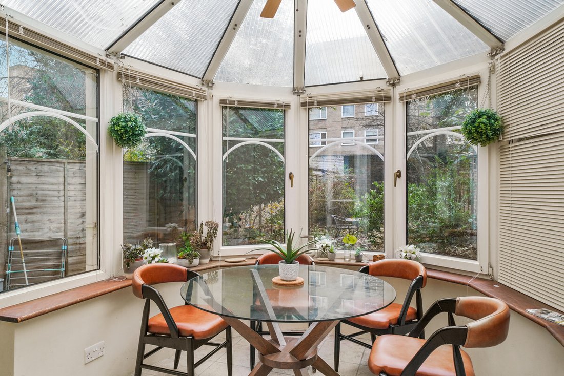 Apartment in Little Venice, Westminster, England 3 - 13898015