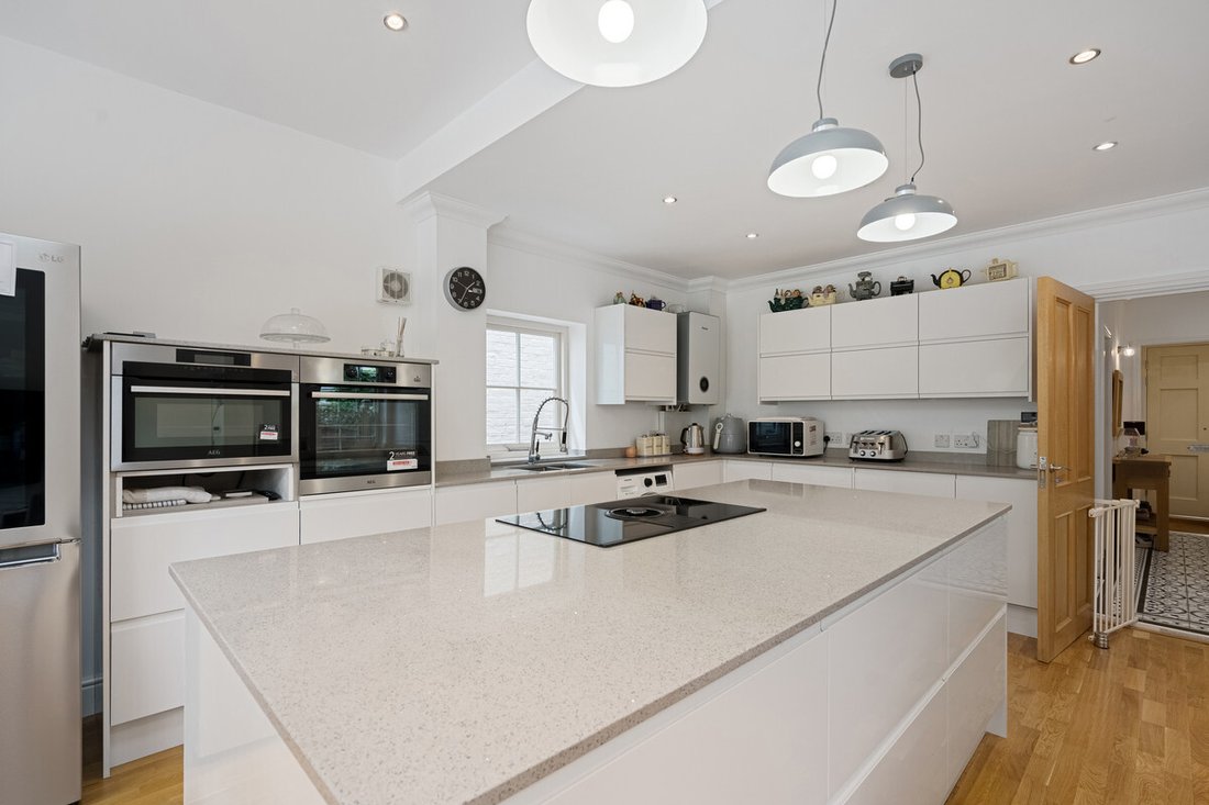 House in Faversham, England 4 - 13898009