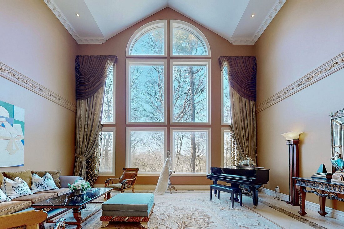House in Toronto, Ontario, Canada 2 - 13894876