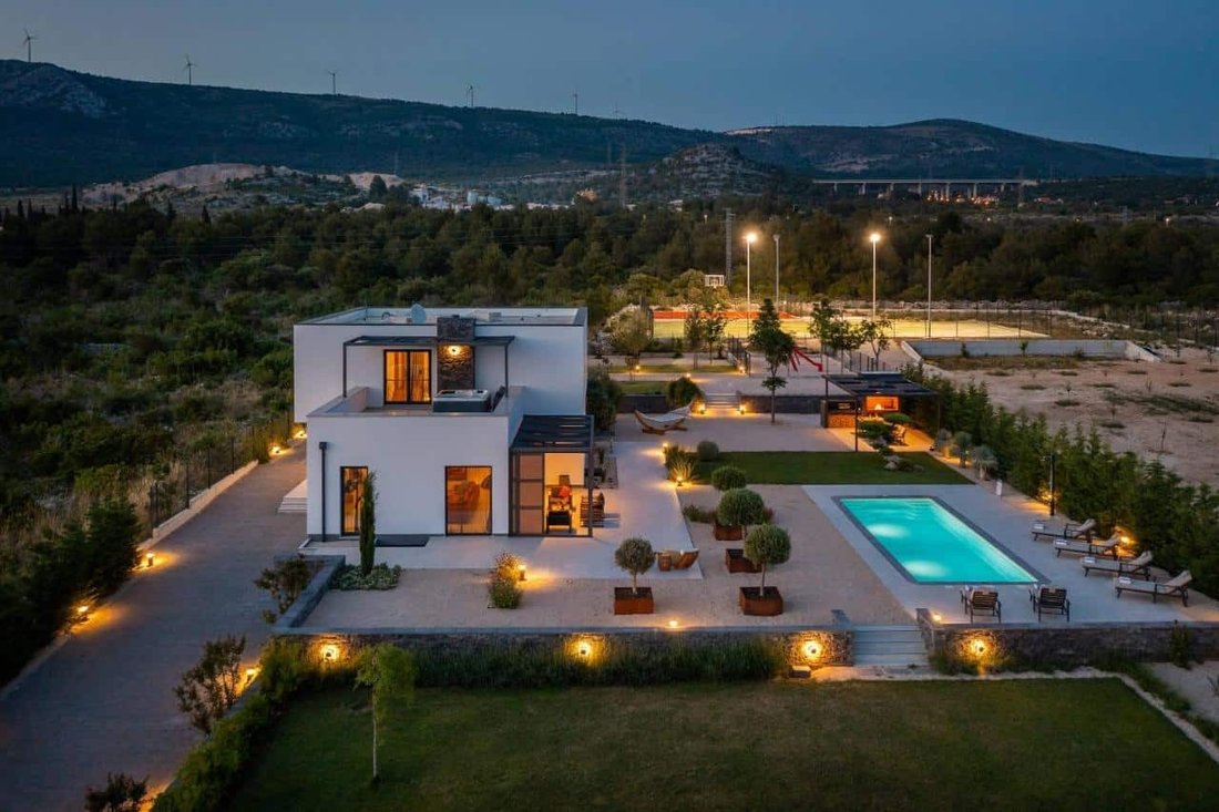 House in Gradska cetvrt Varos, Sibenik, Sibenik-Knin County 3 - 13893929