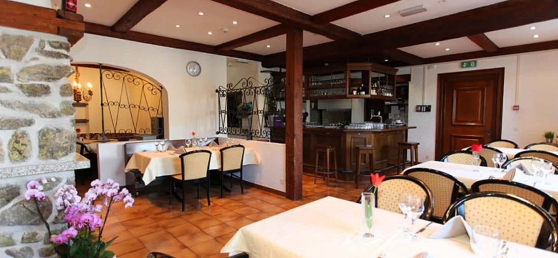 Estate in Brusino Arsizio, Ticino, Switzerland 5 - 13903625