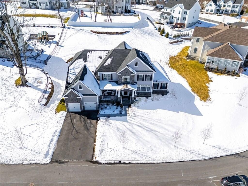 Single Family Detached Mount Pleasant In Thornwood, New York, United