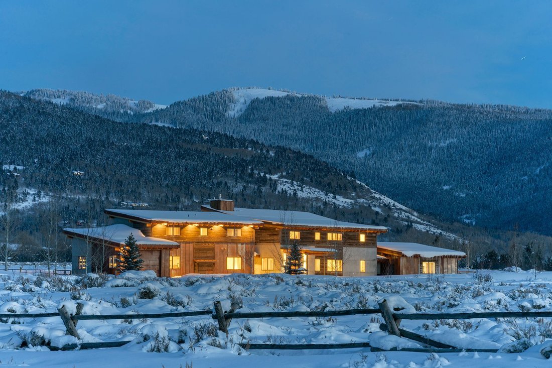 Expansive Luxury Home With Breathtaking Views In Driggs, Idaho, United