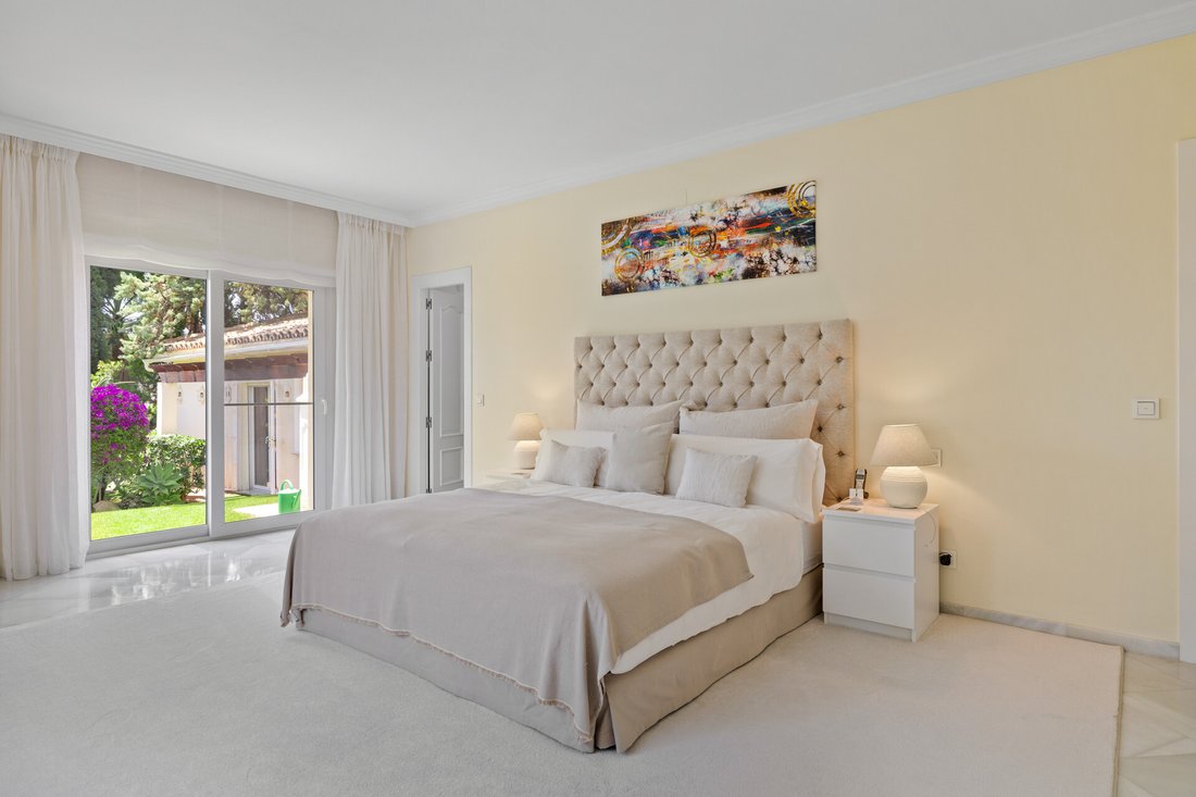 Villa in Nueva Andalucia, Marbella, Spain 4 - 13899678