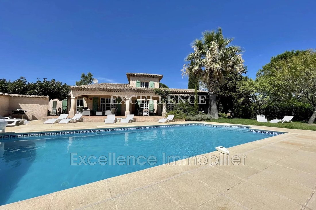 Villa in Le Plan-de-la-Tour, Provence-Alpes-Côte d'Azur, France 3 - 13899185