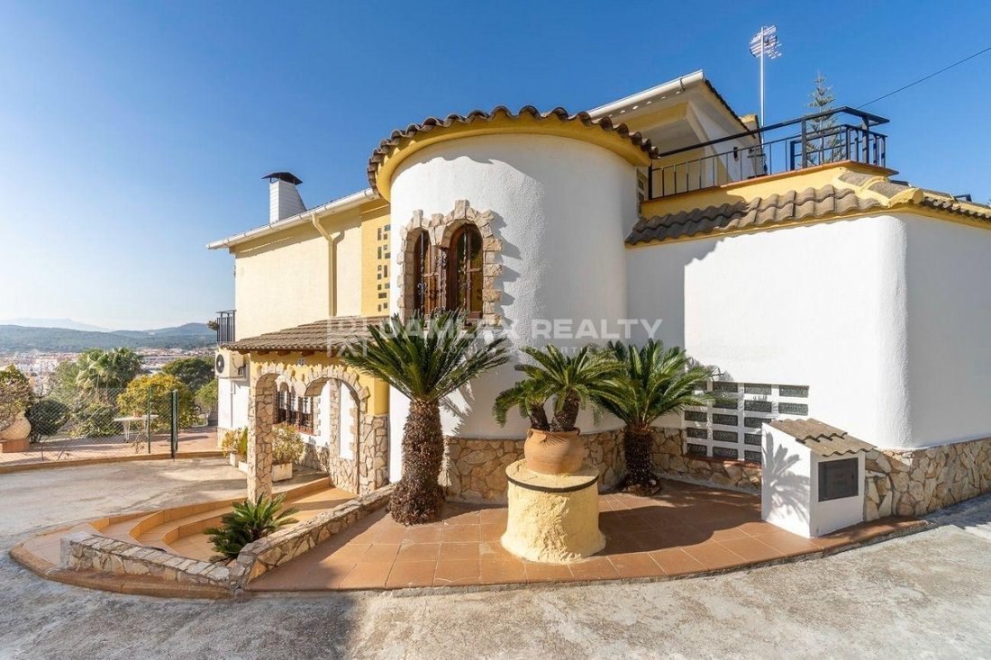 House in Lloret de Mar, Catalonia, Spain 4 - 13899667