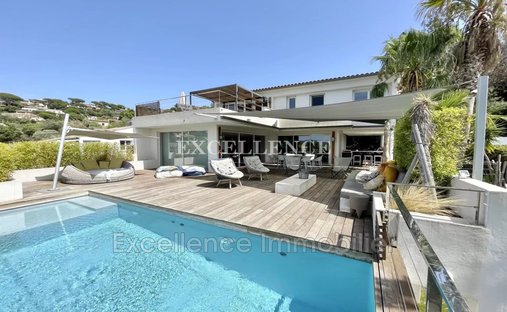 Villa in Ville-Les Saquedes-Le Bouillonnet, Sainte-Maxime, France 1