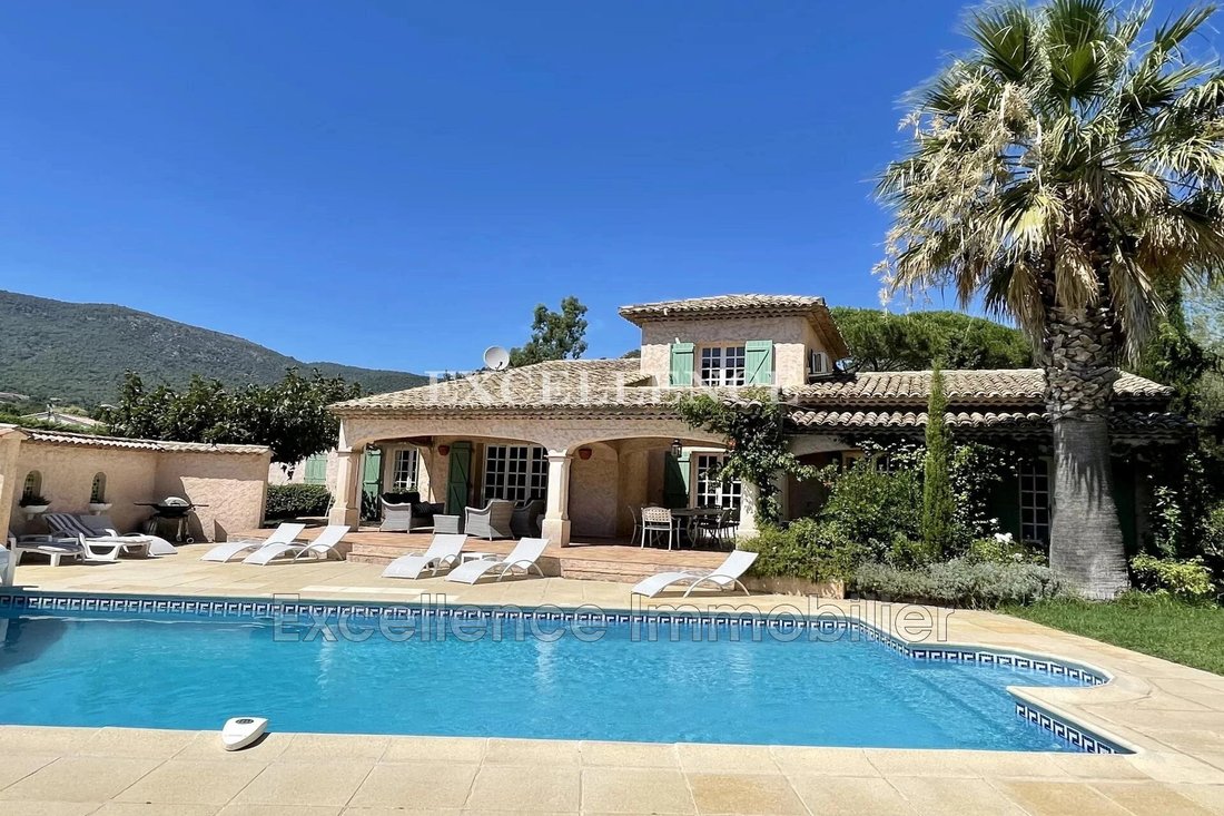 Villa in Le Plan-de-la-Tour, Provence-Alpes-Côte d'Azur, France 1 - 13899185