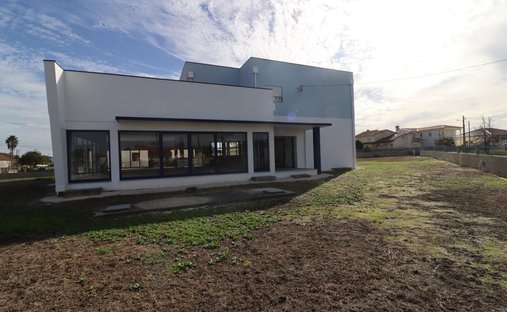 House in Tocha, Coimbra District, Portugal 1