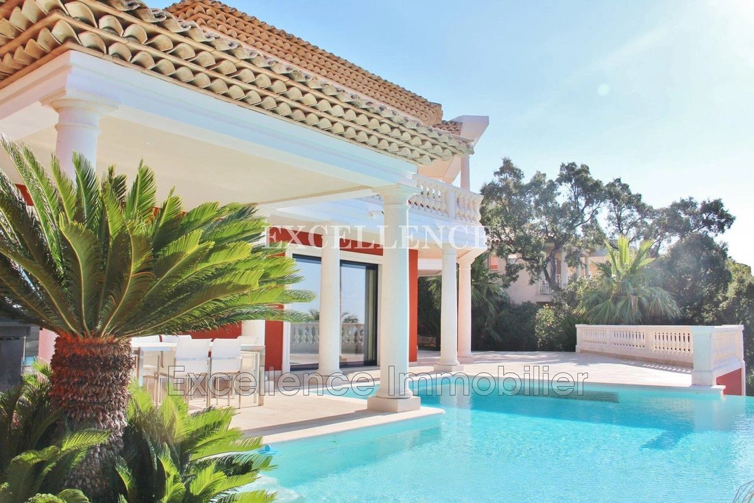 Villa in Nartelle-Noyer-Bellevue-bd des Sardinaux, Sainte-Maxime, France 1 - 13899197