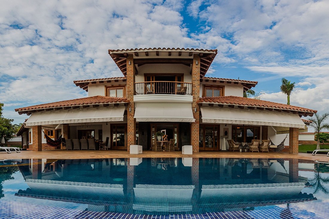 Villa in Pereira, Risaralda, Colombia 2 - 13900746