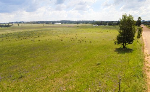 Land in Walkerville, Gauteng, South Africa 1