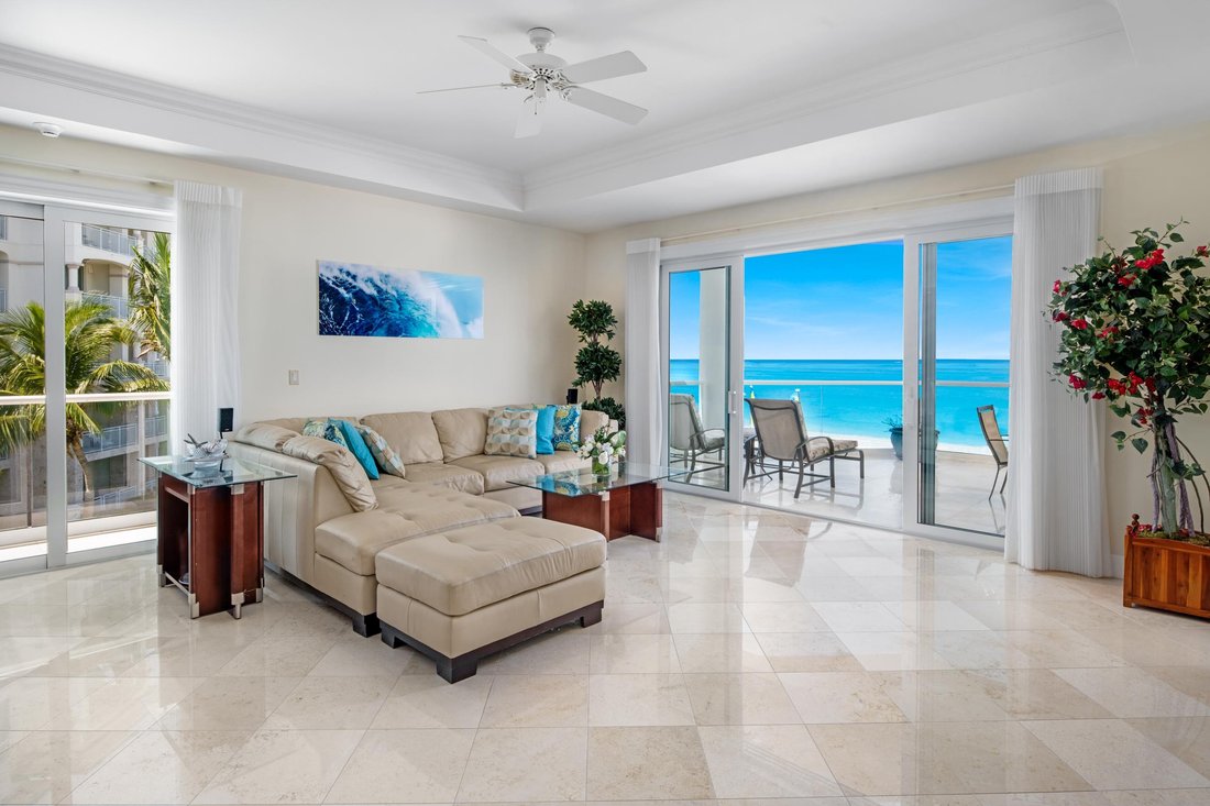 Condo in Grace Bay, Caicos Islands, Turks and Caicos Islands 3 - 13903463