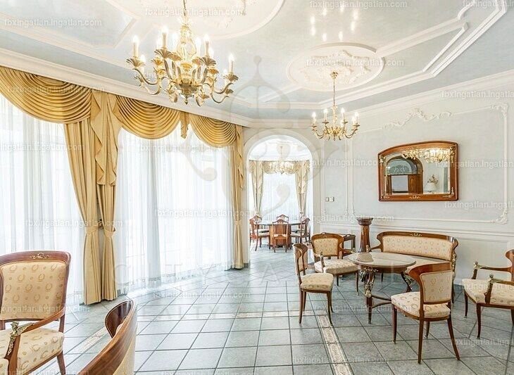 Villa in Budapest, Hungary 3 - 13567947