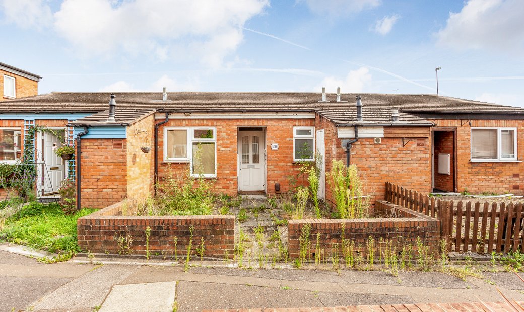 Bungalow Lakeside Close Ruislip 26 In Ruislip, England, United Kingdom