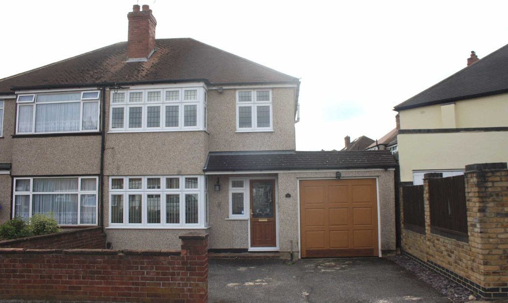 House Aldrige Avenue Ruislip 4 In Pinner, England, United Kingdom For