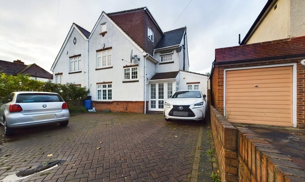 House The Fairway Ruislip 16 In Ruislip, England, United Kingdom For