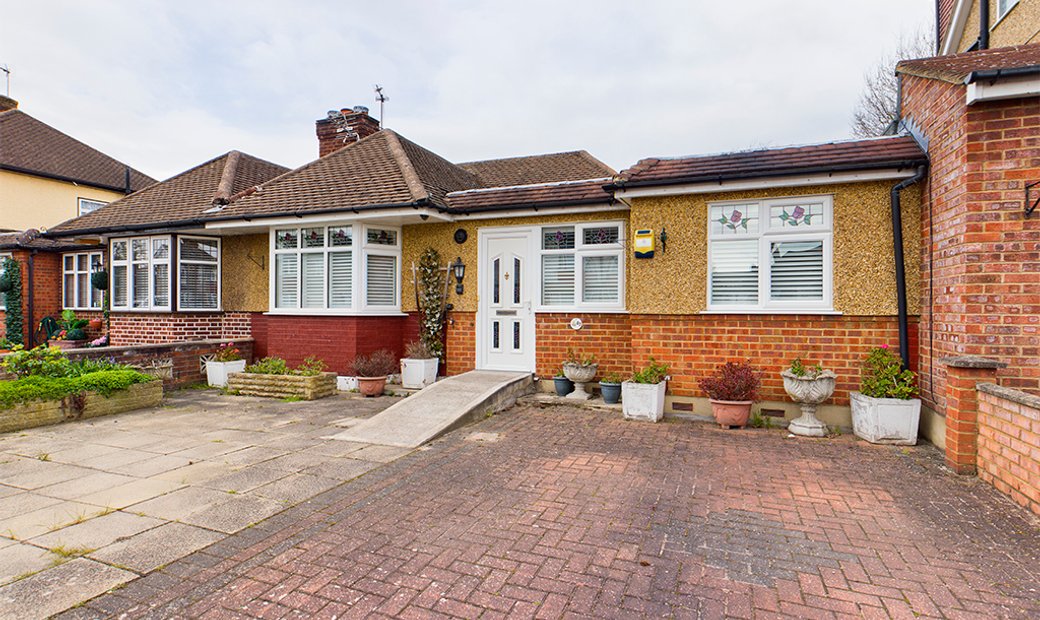 Bungalow Jubilee Drive Ruislip 47 In Ruislip, England, United Kingdom