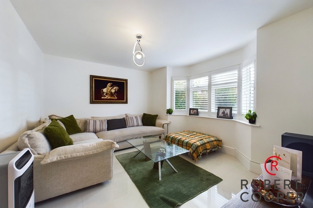 House Crest Gardens South Ruislip 36 In Ruislip, England, United Kingdom For Sale (13913337)