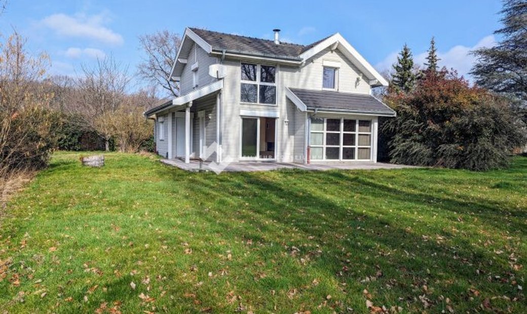 Ornex () Individuelle In Ornex, Auvergne Rhône Alpes, France For Sale